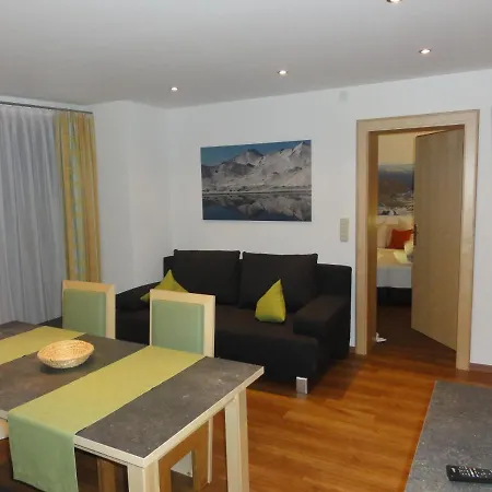 Haus Raetia Apartment Serfaus Room photo
