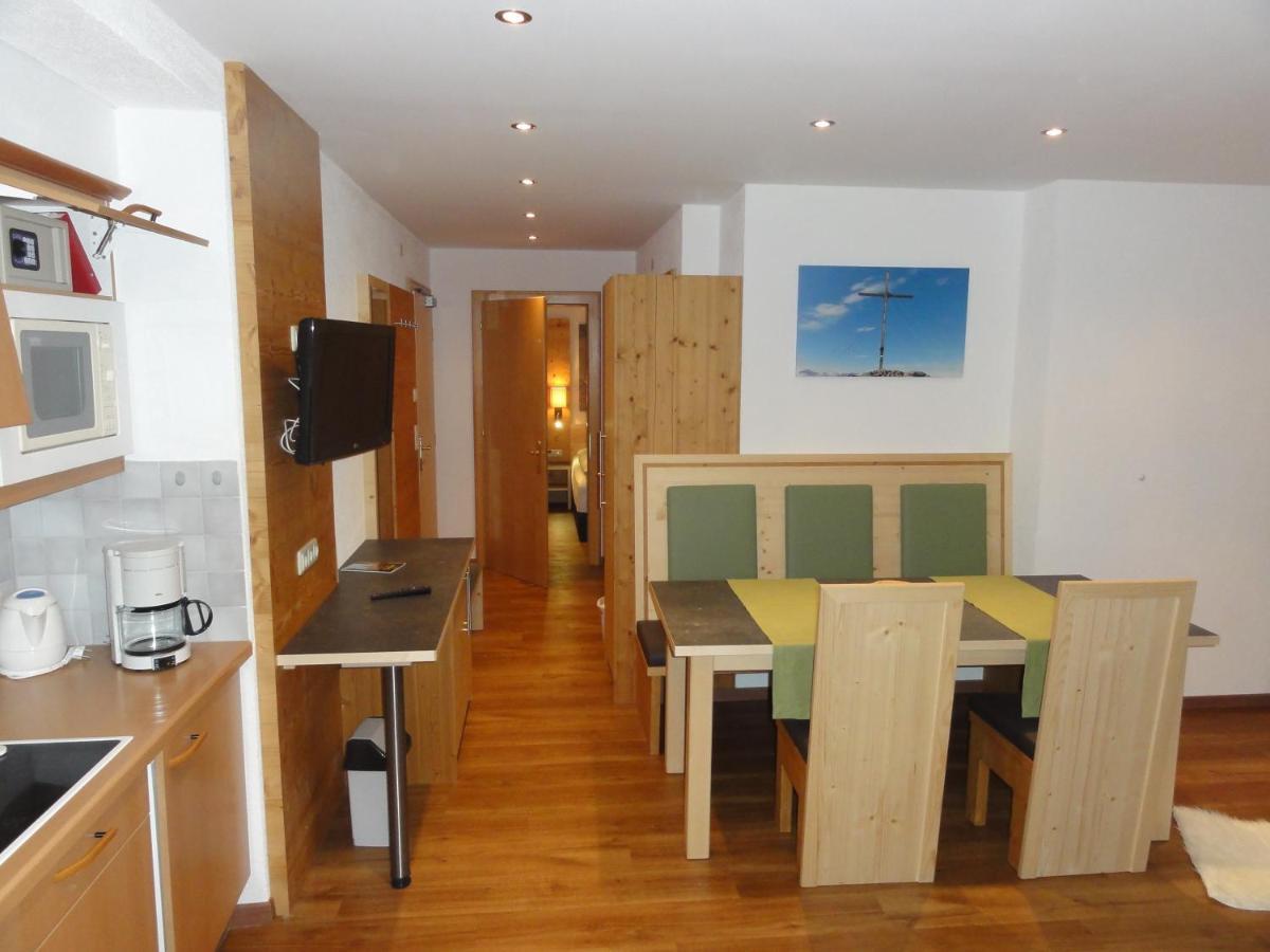 Haus Raetia Apartmán *